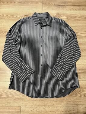 Kenneth Roberts Men's Gray Striped Button Up Shirt Size XL (A23)